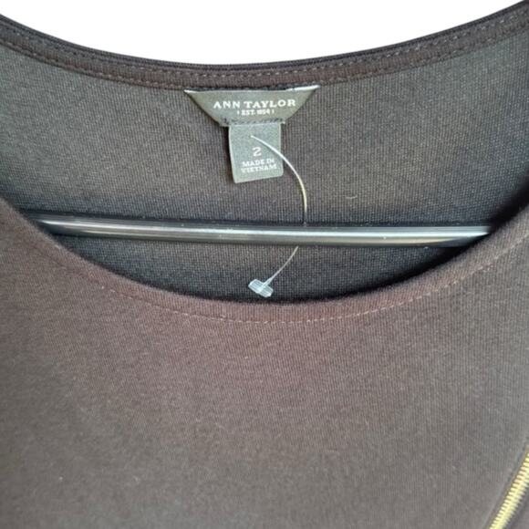 3/$10 166. ANN TAYLOR | A Symmetrical Gold Full Zip Dress Size:2 EUC - Picture 4 of 6
